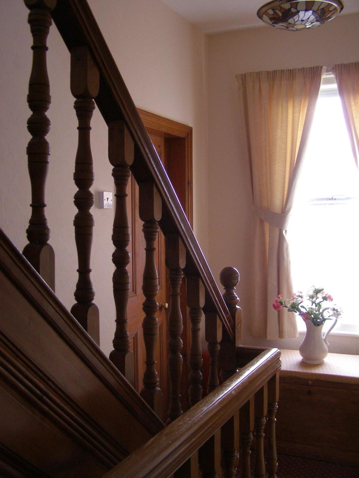 Anton Guest House Bed And Breakfast Σριούσμπερι Εξωτερικό φωτογραφία