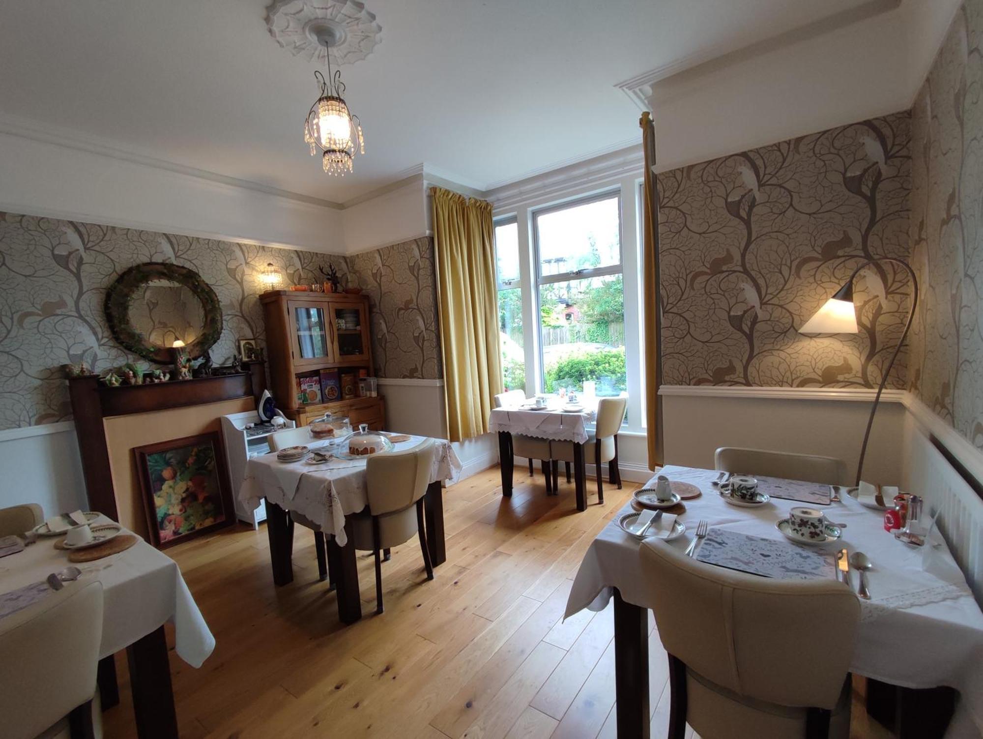 Anton Guest House Bed And Breakfast Σριούσμπερι Εξωτερικό φωτογραφία