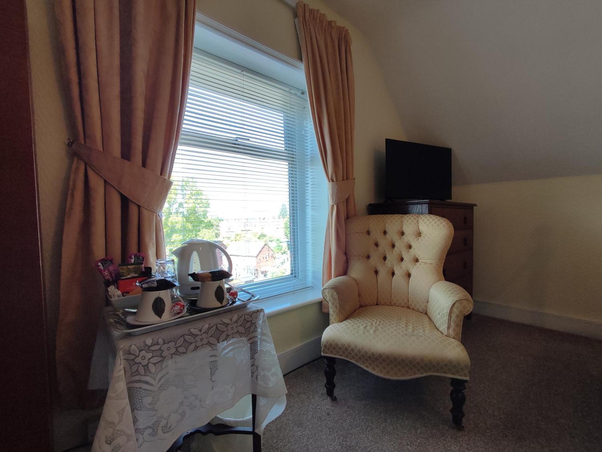 Anton Guest House Bed And Breakfast Σριούσμπερι Εξωτερικό φωτογραφία