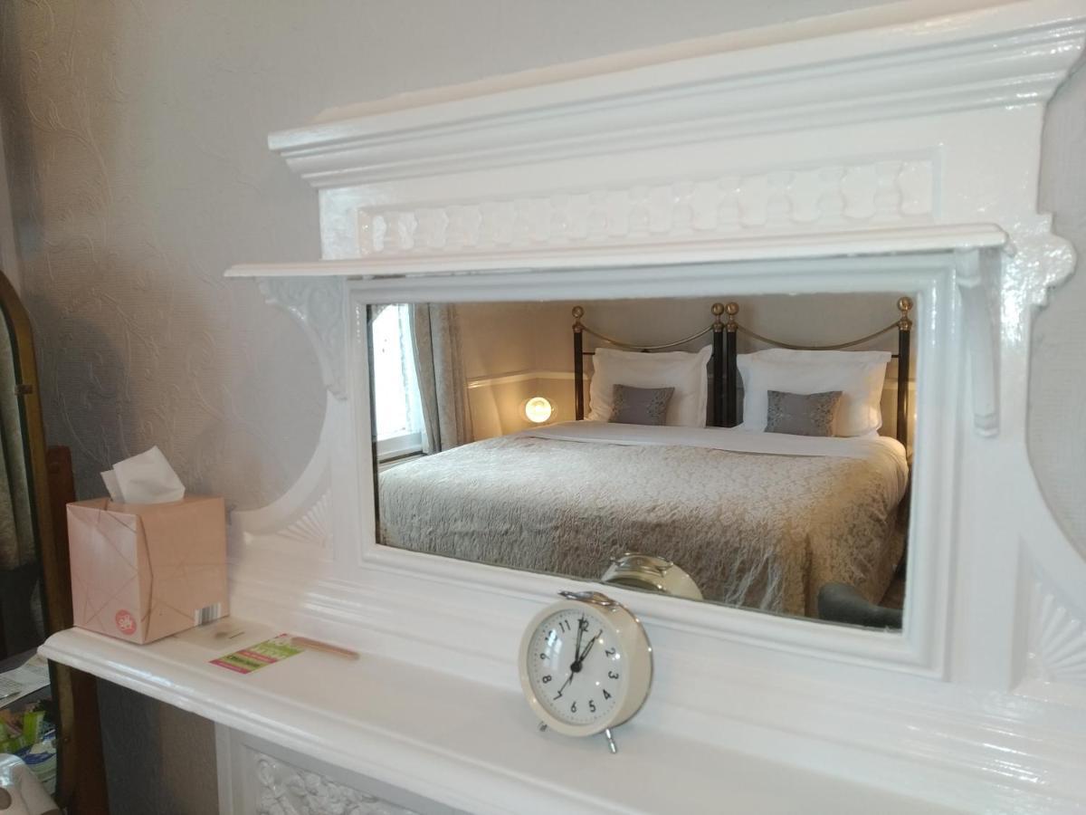 Anton Guest House Bed And Breakfast Σριούσμπερι Εξωτερικό φωτογραφία